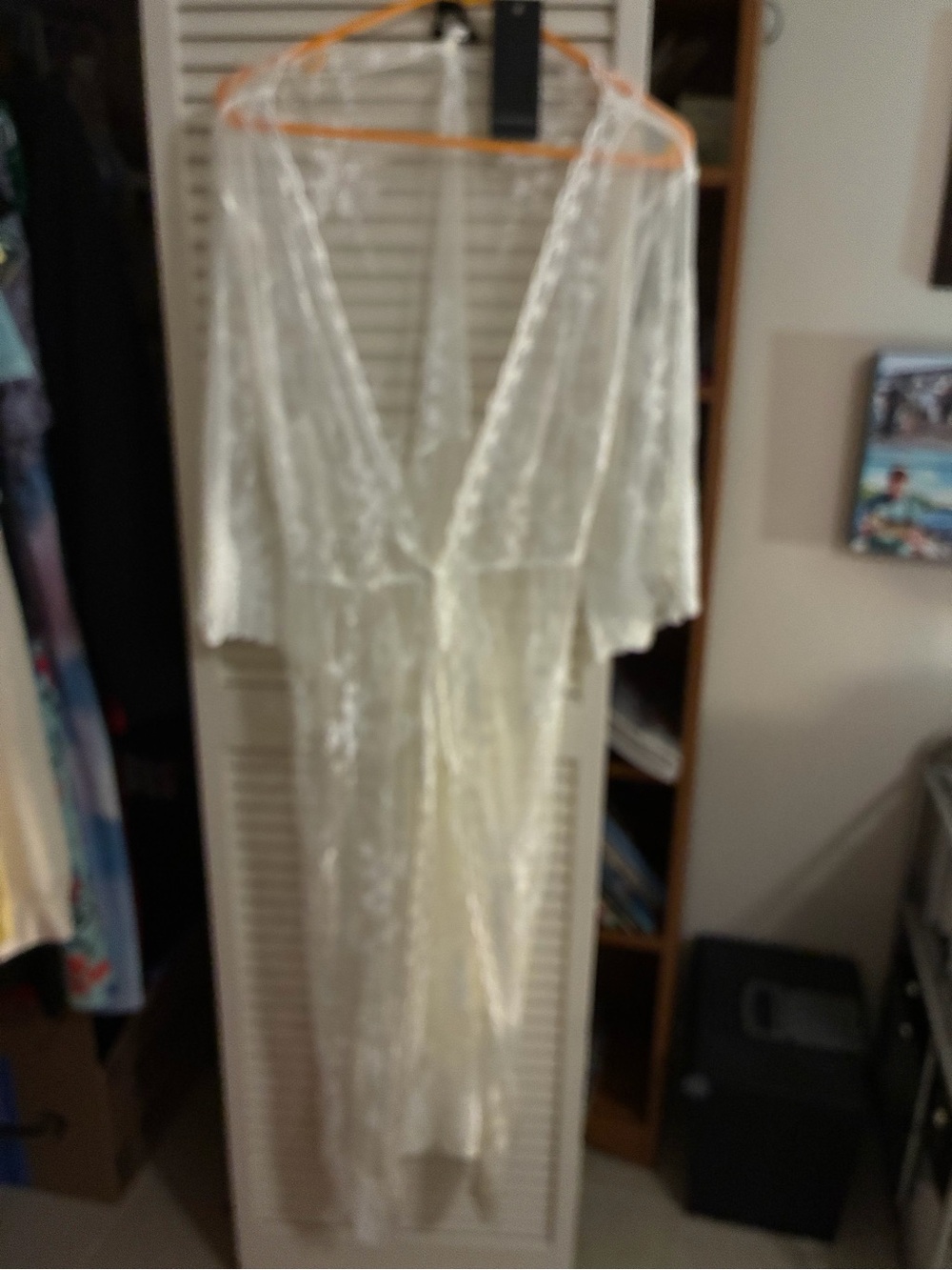 Lacy robe/beach coverup. - Picture 12 of 13